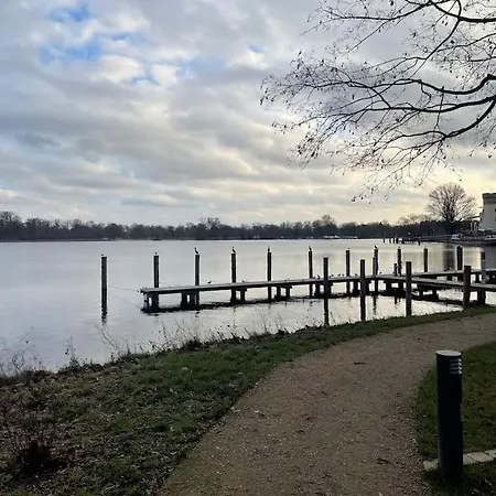 Luxurioeses Studio Mit Privatem Zugang Zum See Potsdam Exterior photo