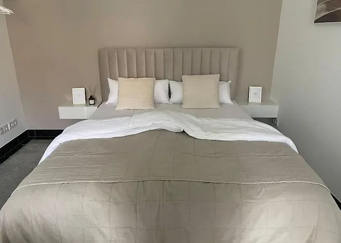 Luxurioeses Studio Mit Privatem Zugang Zum See